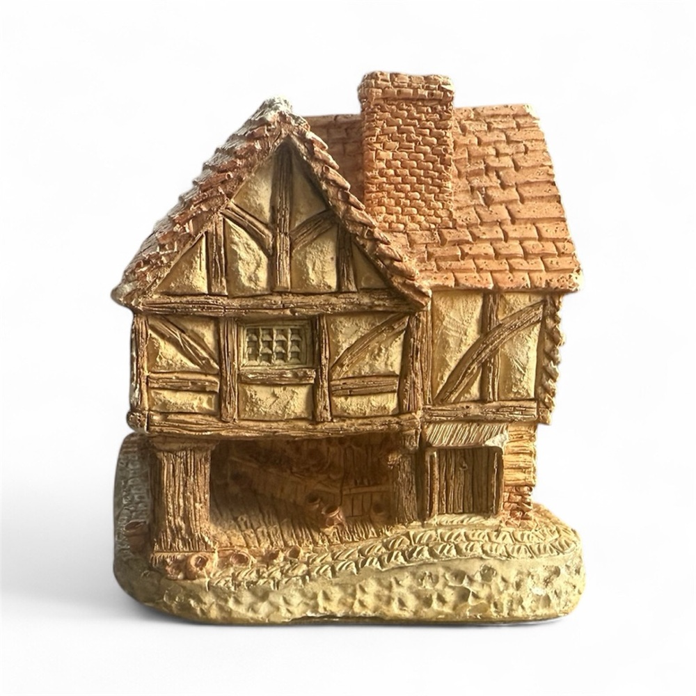 Vintage David Winter Cottages The Little Market 1980 British Village Figurine
